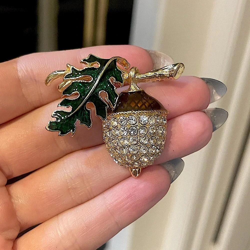 Acorn Brooch